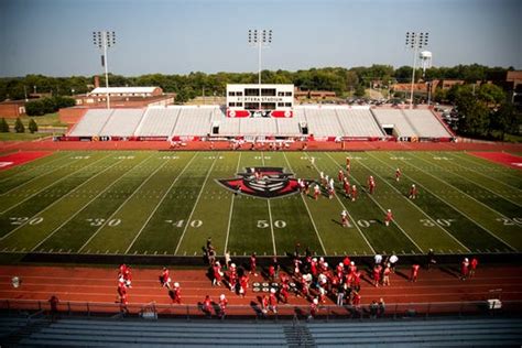 Austin Peay: Landrey Eargle shows reach of college football