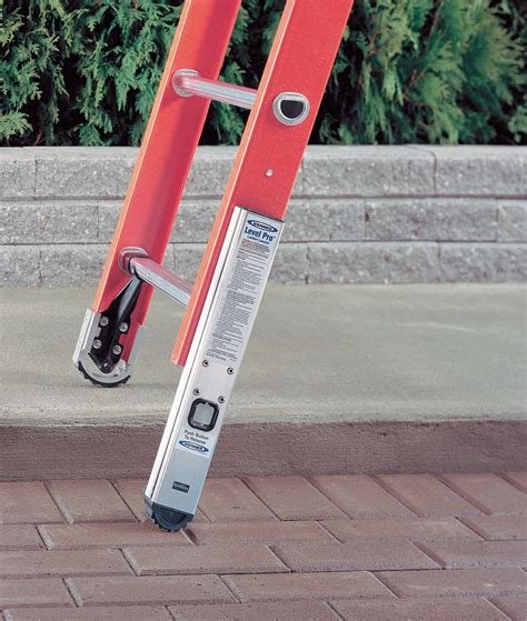 Ladder Leveler, Aluminum, Adjustable Up To 3 3/8 in Up and Down - Grainger