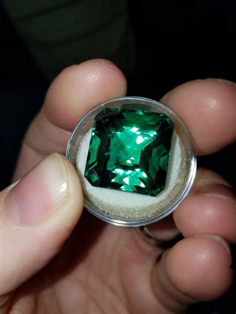 My 30ct emerald. : r/Gemstones