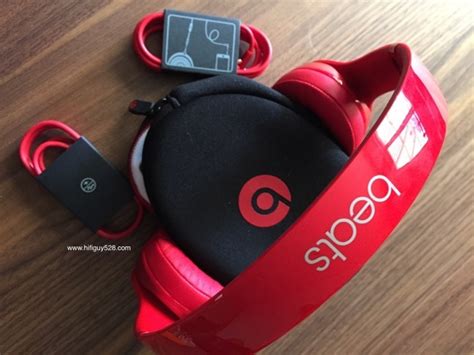 First Look at the New Beats Solo2 Wireless Headphones - Mac Rumors