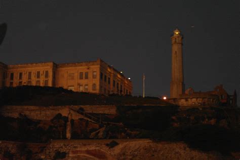 Alcatraz night tour - brilliant Alcatraz, Bucket List, Around The Worlds, Louvre, Brilliant, Bay ...