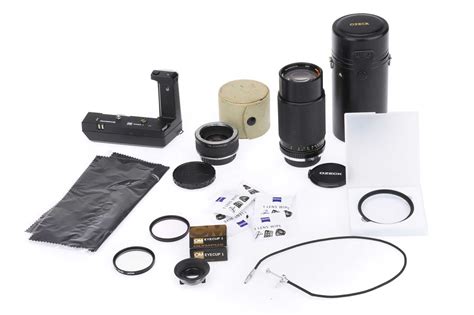 Lot 294 - Accessories for Olympus OM-System Cameras