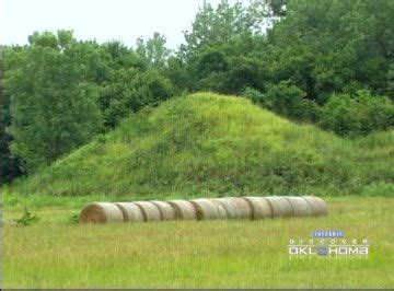 Spiro Mounds Archaeological Center | Oklahoma travel, Oklahoma history ...