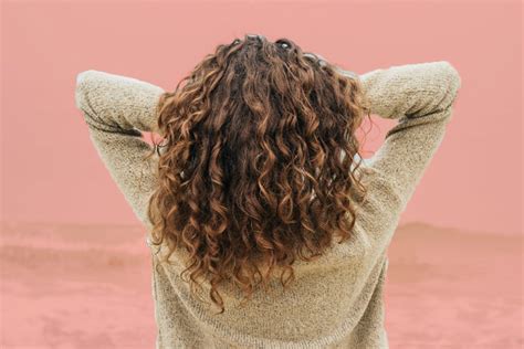 5 Ways to Manage Your Jewish Curls This Summer – Kveller