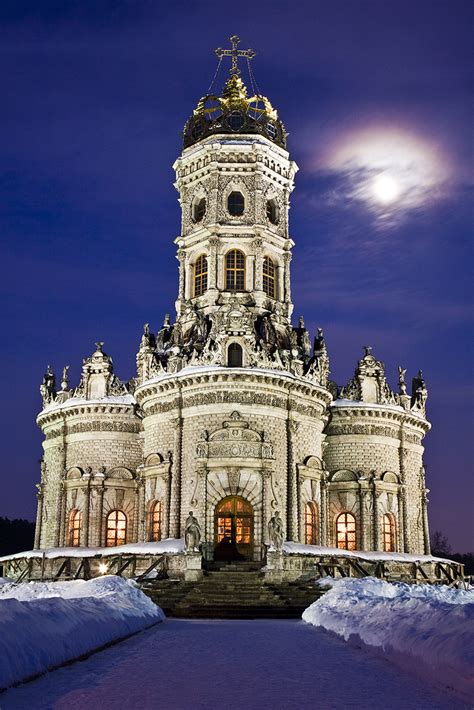 Legendary Churches and Cathedrals That You Should See in Russia