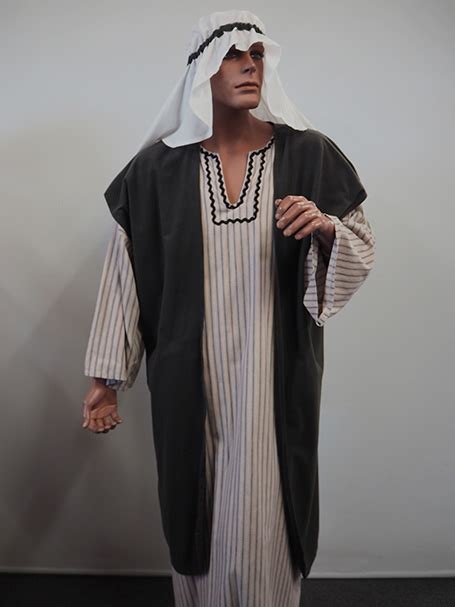 Arabian nights costumes from Harem girls to Sheikhs