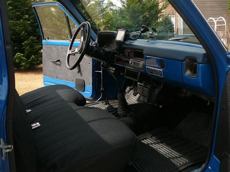 1980 Toyota pickup interior