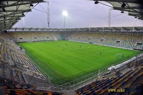 Stadion GOSiR w Gdyni (Stadion Arki), Gdyniam, Polonia. Capacidad 15.136 espectadores, Equipos ...