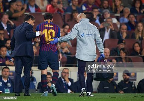 Lionel Messi Injury Photos and Premium High Res Pictures - Getty Images