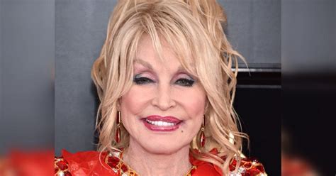 Dolly Parton Gives Fans Rare Glimpse Of Stunning Natural Hairstyle