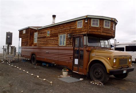 Kind of awesome! | School bus, Bus, School bus camper