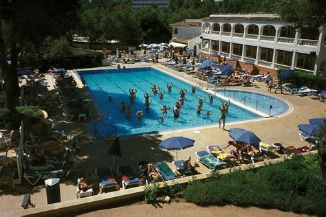 BEACH CLUB FONT DE SA CALA - Updated 2024 Prices & Resort Reviews ...