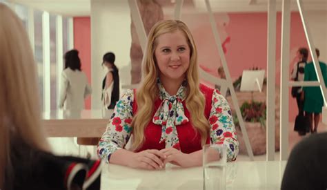 Amy Schumer's I Feel Pretty gets a first trailer