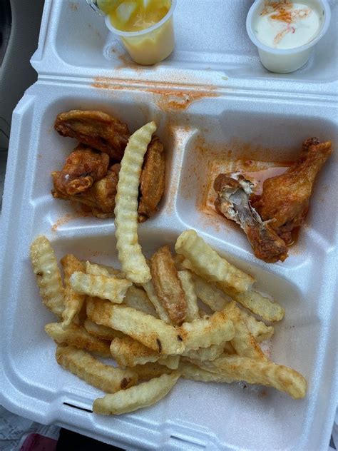 ATL WINGS - 31 Photos & 13 Reviews - 2205 Campbellton Rd, Atlanta, Georgia - Chicken Wings ...