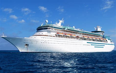 10 Destinations in India to Enjoy Cruise and Boat Vacations