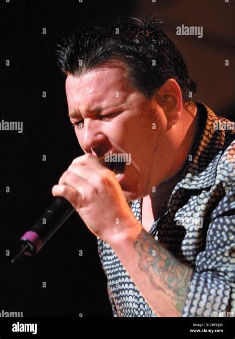 **FILE PHOTO** Steve Harwell of Smash Mouth Has Passed Away, Miami, FL 12-17-2001 Steve Harwell ...