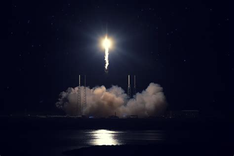 Rocket Launch Wallpaper - WallpaperSafari