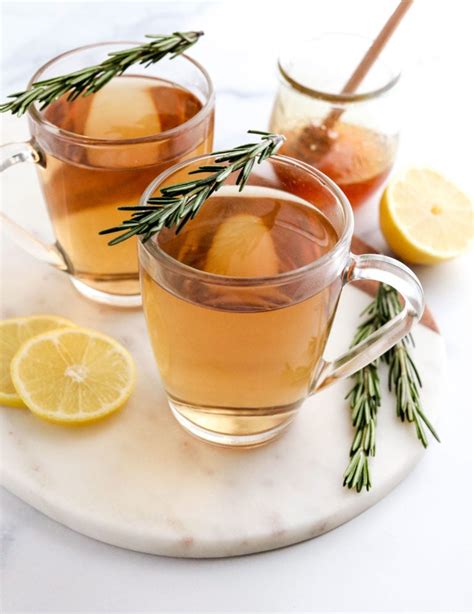 Easy Rosemary Tea - Detoxinista