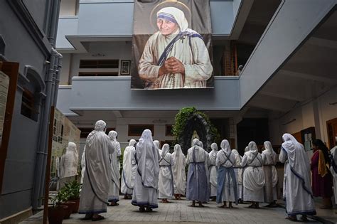 India Cuts Off Foreign Funding of Mother Teresa’s Charity - The New ...