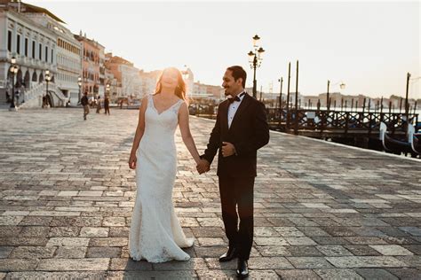 Honeymoon Photoshoot in Venice - Serena Morandi Photography