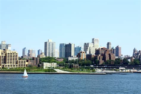 Long Island City Skyline stock image. Image of harbour - 2558391