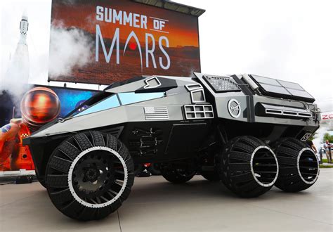 NASA unveils Mars rover concept vehicle