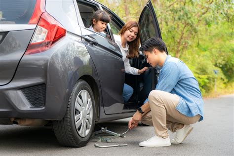 Common Causes of Car Breakdowns - Big Chief Tire in Jacksonville, FL