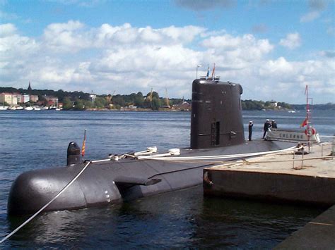 File:Spanish-submarine-Galerna.jpg - Wikimedia Commons