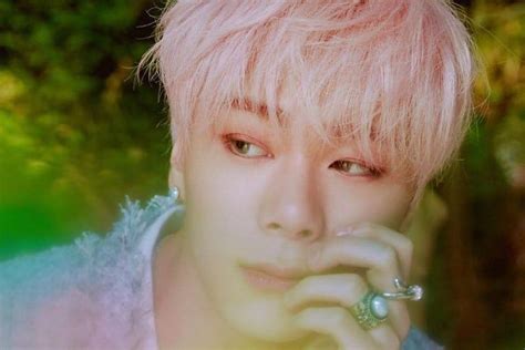 ASTRO's Moonbin Reveals A Sad Secret Behind His Colorful Hairstyle | Soompi