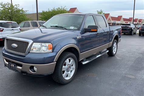 2006 Ford F-150 Lariat SuperCrew 4WD – Auto U.S. Direct