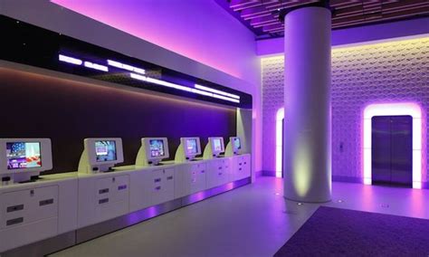 Top 25 Cool and Unusual Hotels in New York 2023 | Yotel hotel, New york hotels, Nyc hotels