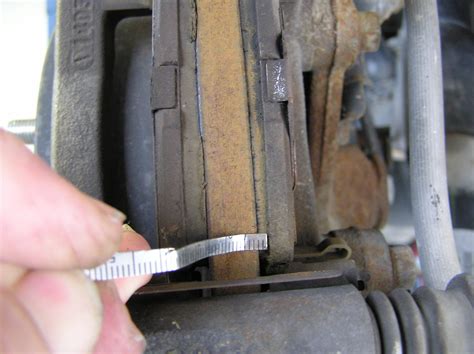 What thickness of brake pads and shoes before replace? - Honda Civic Forum