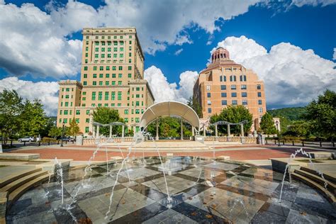 27 Best Things to Do in Asheville, NC (+ Nearby Attractions!)