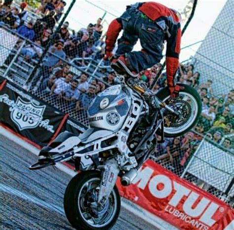 Motorcycle Stunt show | Motorcycle, Extreme sports, Stunts