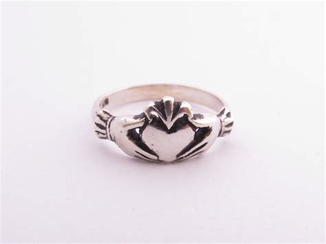 Sterling Silver Claddagh Ring | Goldfish Jewellery Design Studio