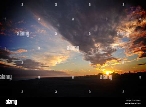 Moody sky hi-res stock photography and images - Alamy