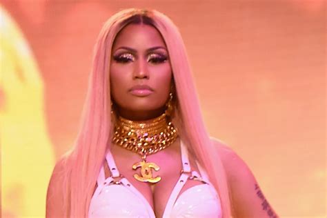 Nicki Minaj Unveils Her Barbie/Pinkprint Chain and It's Impressive [VIDEO]