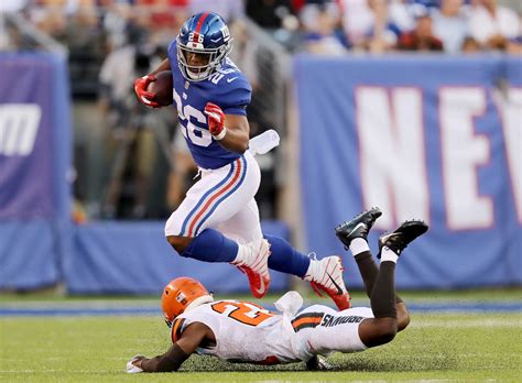 Saquon Barkley Injury: Giants Running Back Spotted With Wrap on Leg - Newsweek