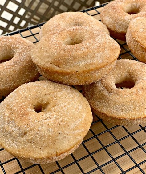 Baked Cinnamon Sugar Donuts