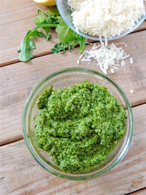 Rocket Pesto Recipe (Arugula Pesto)