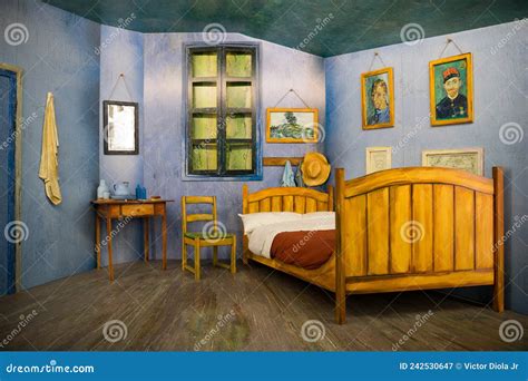 Vincent Van Gogh Bedroom in Arles Painting Editorial Photography ...