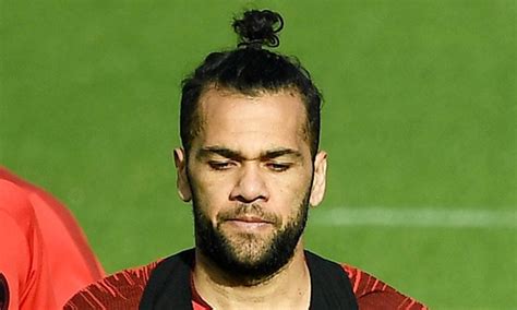 Dani Alves New Hairstyle - Haircuts you'll be asking for in 2020