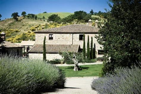 Beautiful Antique Villa In Italian Countryside | Art and Design