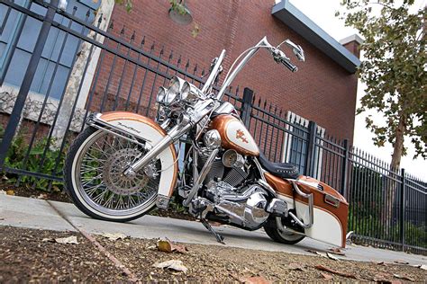 2004 Harley-Davidson Road King - Trading Places