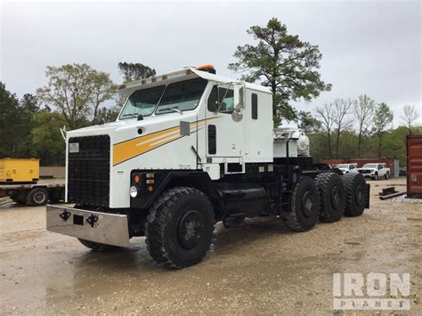 2002 Oshkosh M1070 8x8 Winch Truck in Conroe, Texas, United States ...