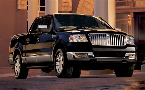 Lincoln Mark LT - Information and photos - MOMENTcar