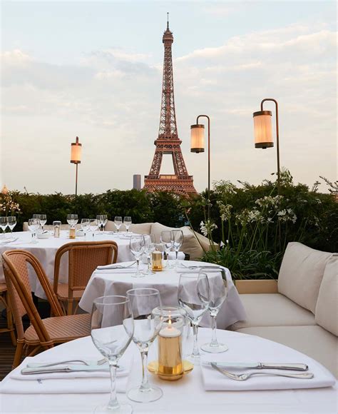 Restaurante com vista para Torre Eiffel: 25 sugestões para você