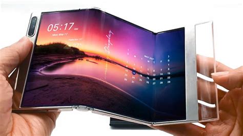 Samsung teases Samsung Galaxy 'S Foldable' camera phone | Digital ...