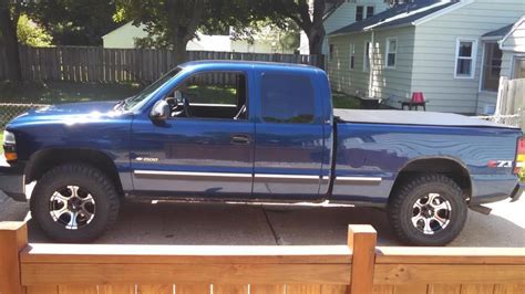 Run of the mill 2001 Chevy Silverado 1500 Z71 Ext SB | Great Lakes 4x4. The largest offroad ...