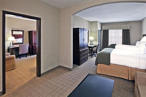 Discount Coupon for Holiday Inn Express & Suites Shawnee in Shawnee, Oklahoma - Save Money!